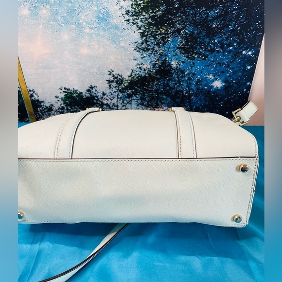 Kate Spade Mint Green Leather Crossbody / Handbag Excellent Used Condition - Picture 5 of 16